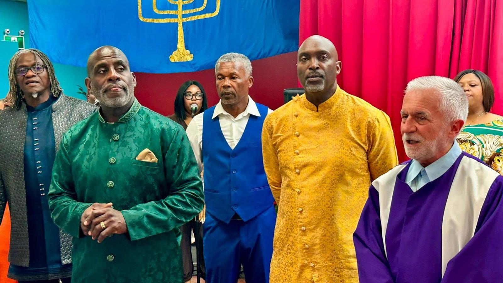 Elders of the Nation together in ceremonial dress.